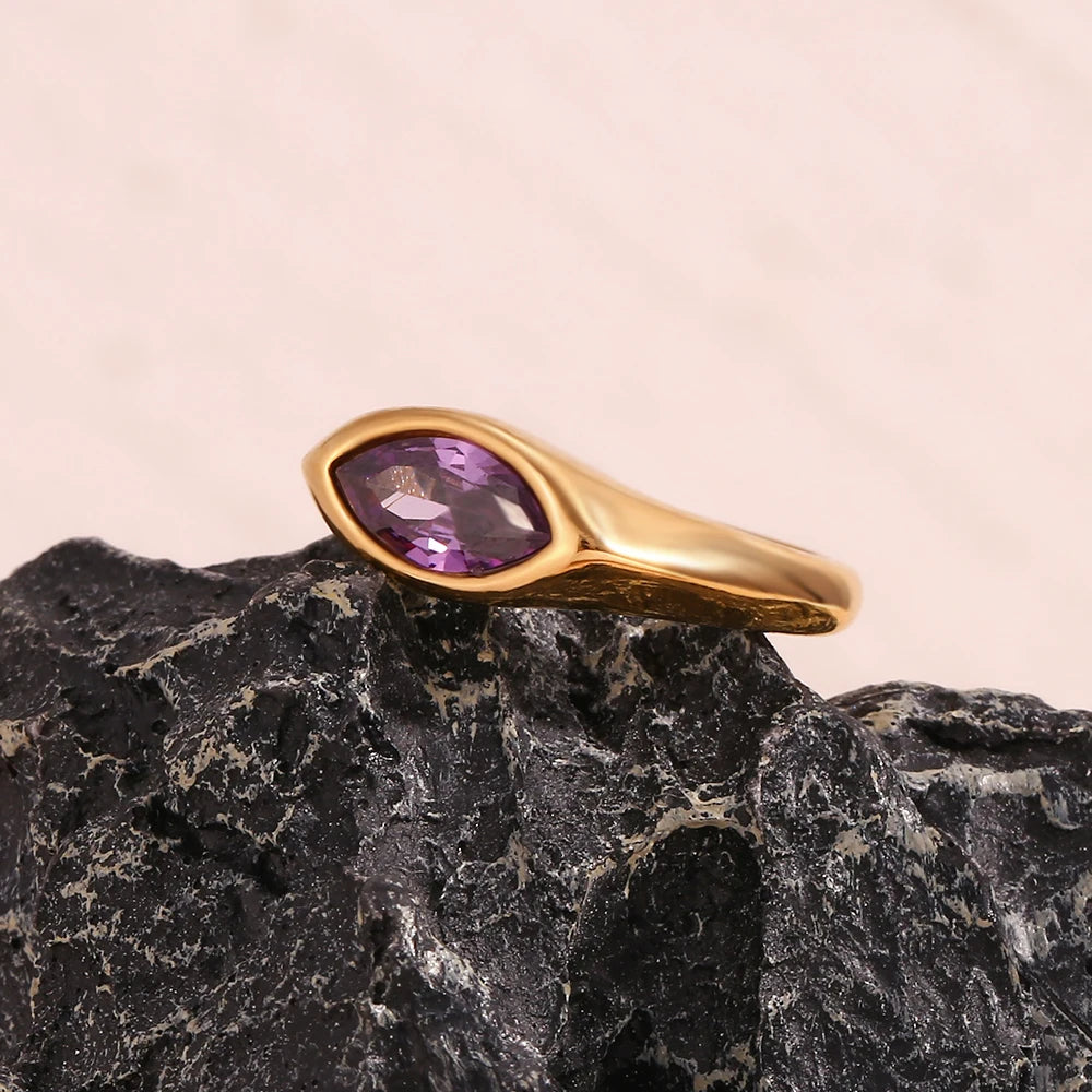Golden Horse Eye Ring